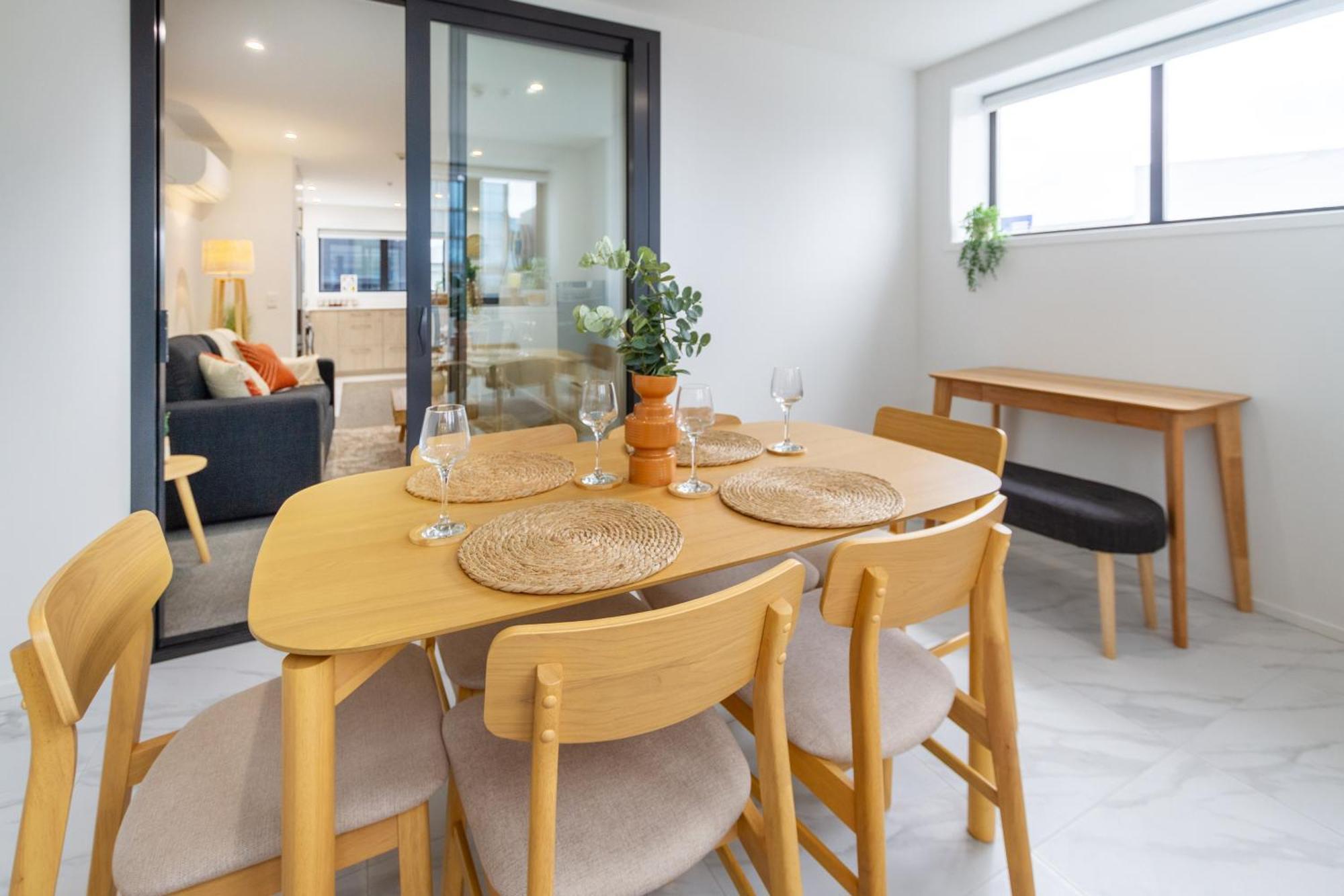 Modern City Lifestyle: 2 Bedroom 1 Bath Christchurch Exterior photo